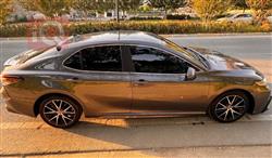 تۆیۆتا کامری